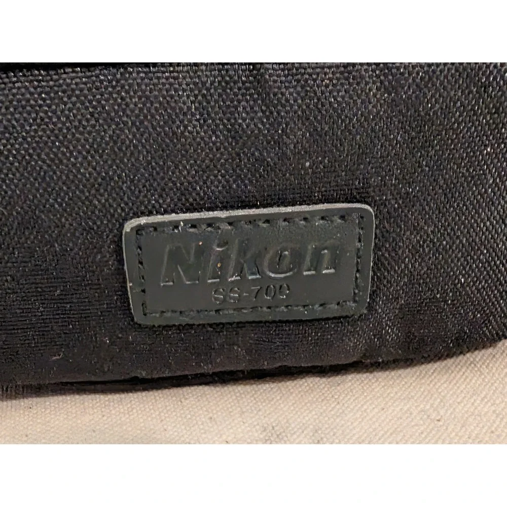 Nikon SS-700 Soft Case for Speedlight SB-700 Flash Black Padded Pouch Zippered
